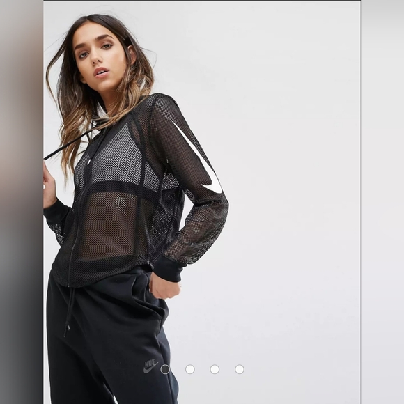 Nike Jackets & Blazers - Nike Women’s Black Netted Mesh Full Zip Long Sleeve Hooded Jacket Size Large